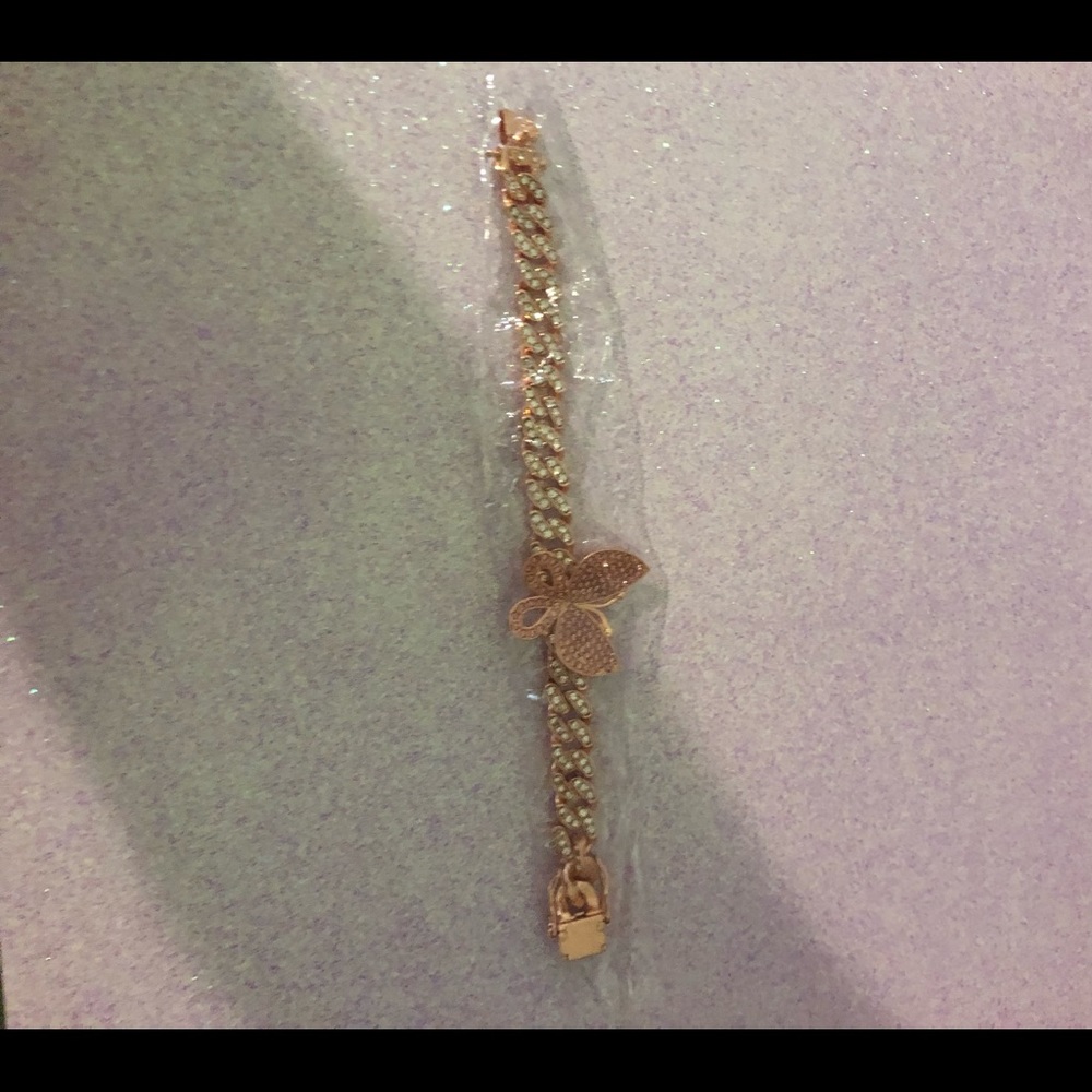 Pink Rhinestone Butterfly Bracelet. - Picture 3 of 7